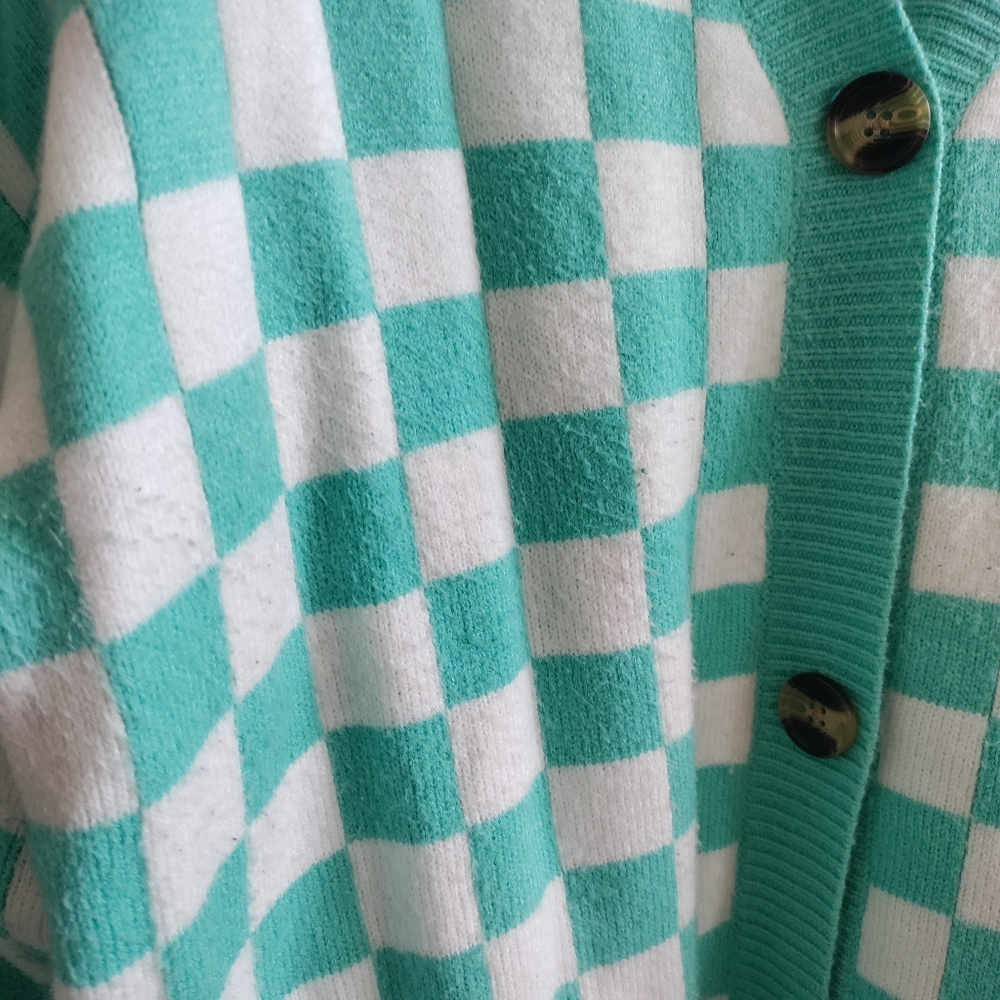 Vibrant Checkered Cardigan Size L - Picture 7 of 7